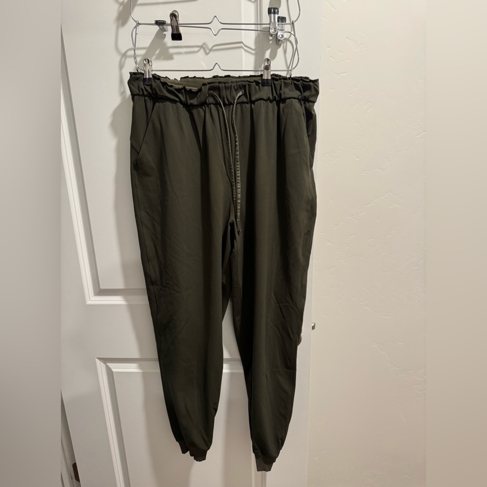 Lululemon Olive Green joggers- sz 12
